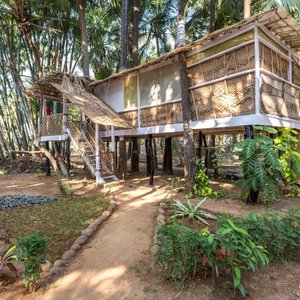 The Treehouse at the Manoribel