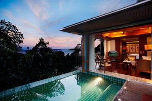 Room & Suite
