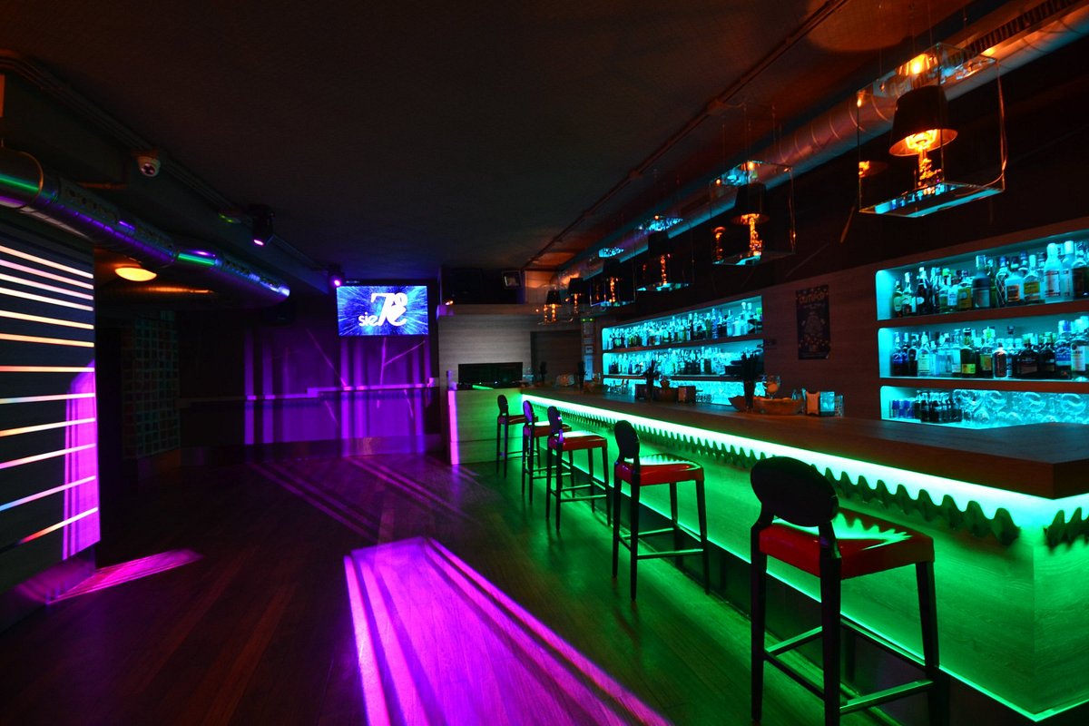 Las mejores 390 ideas de Barra de Bar  barra de bar, decoración de unas,  bar en casa
