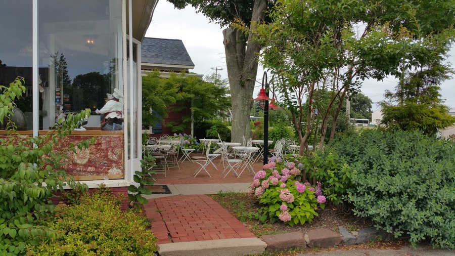 Outside Seating for Drinks