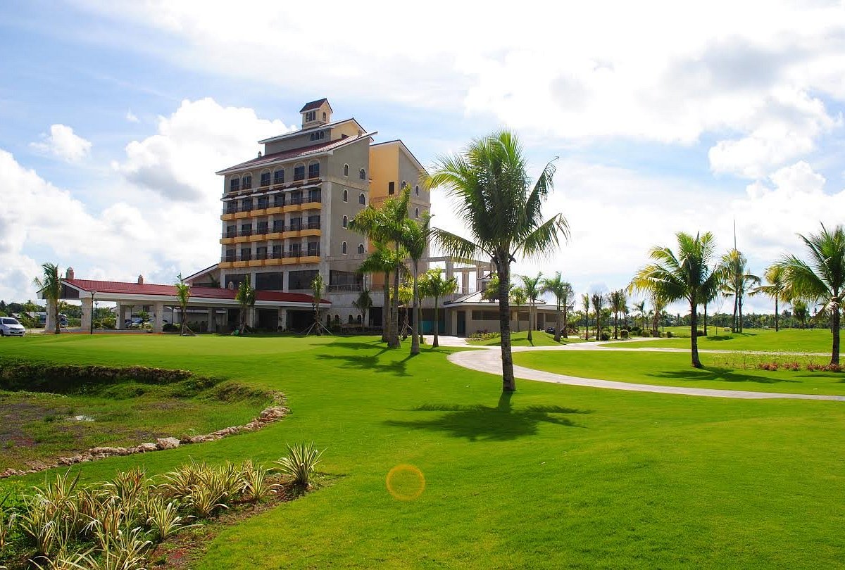 Queen island. Филиппины отель Кандая Резорт. Гольф на острове. Village of Golf.