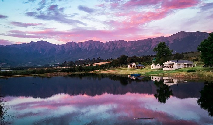 Reflections Guest Farm S/C Cottage Accommodation in Tulbagh