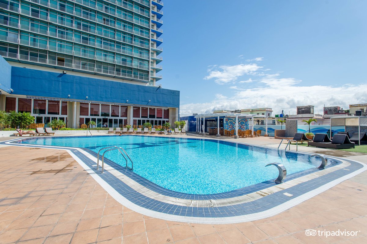 hotel habana libre piscina