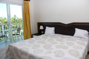 Room & Suite