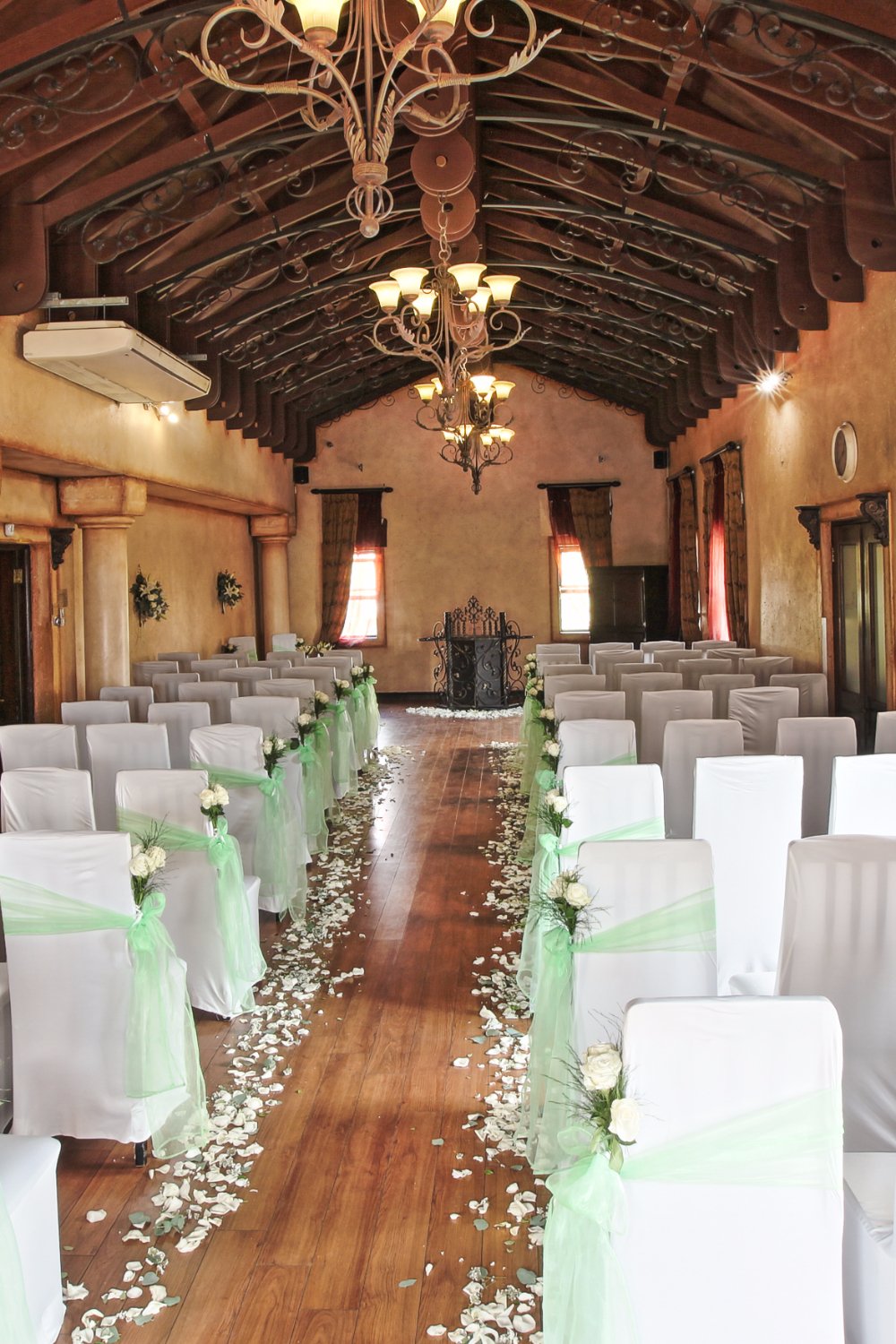 Hotel photo 15 of Casa Toscana Lodge.