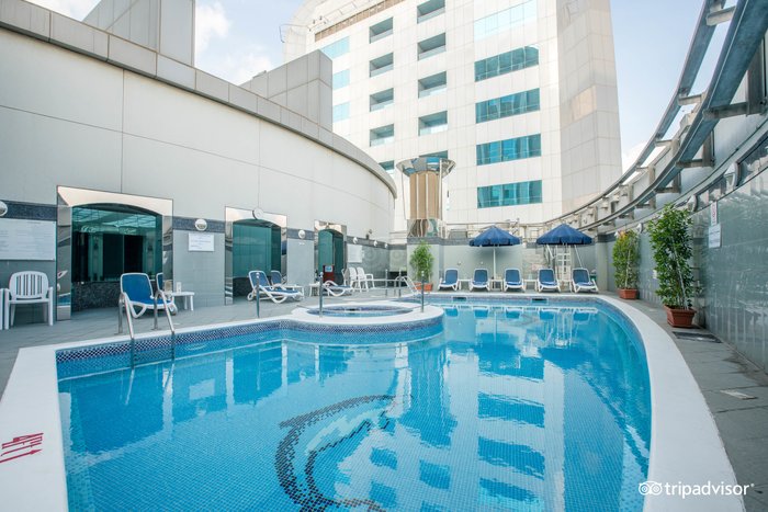 Emirates Concorde Hotel & Residence Pool: Pictures & Reviews - Tripadvisor