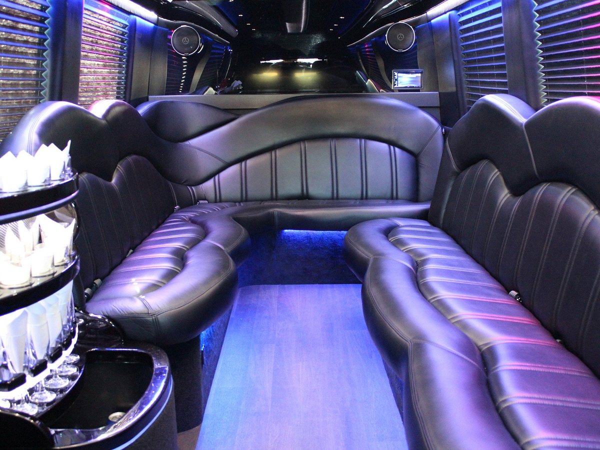 Hummer h2 Limousine синий