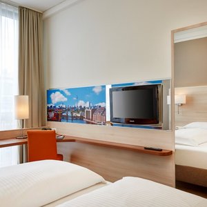 H+ Hotel Berlin Mitte in Berlin, image may contain: City, Street, Urban, Neighborhood