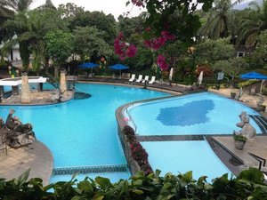 Kolam Renang & Pantai
