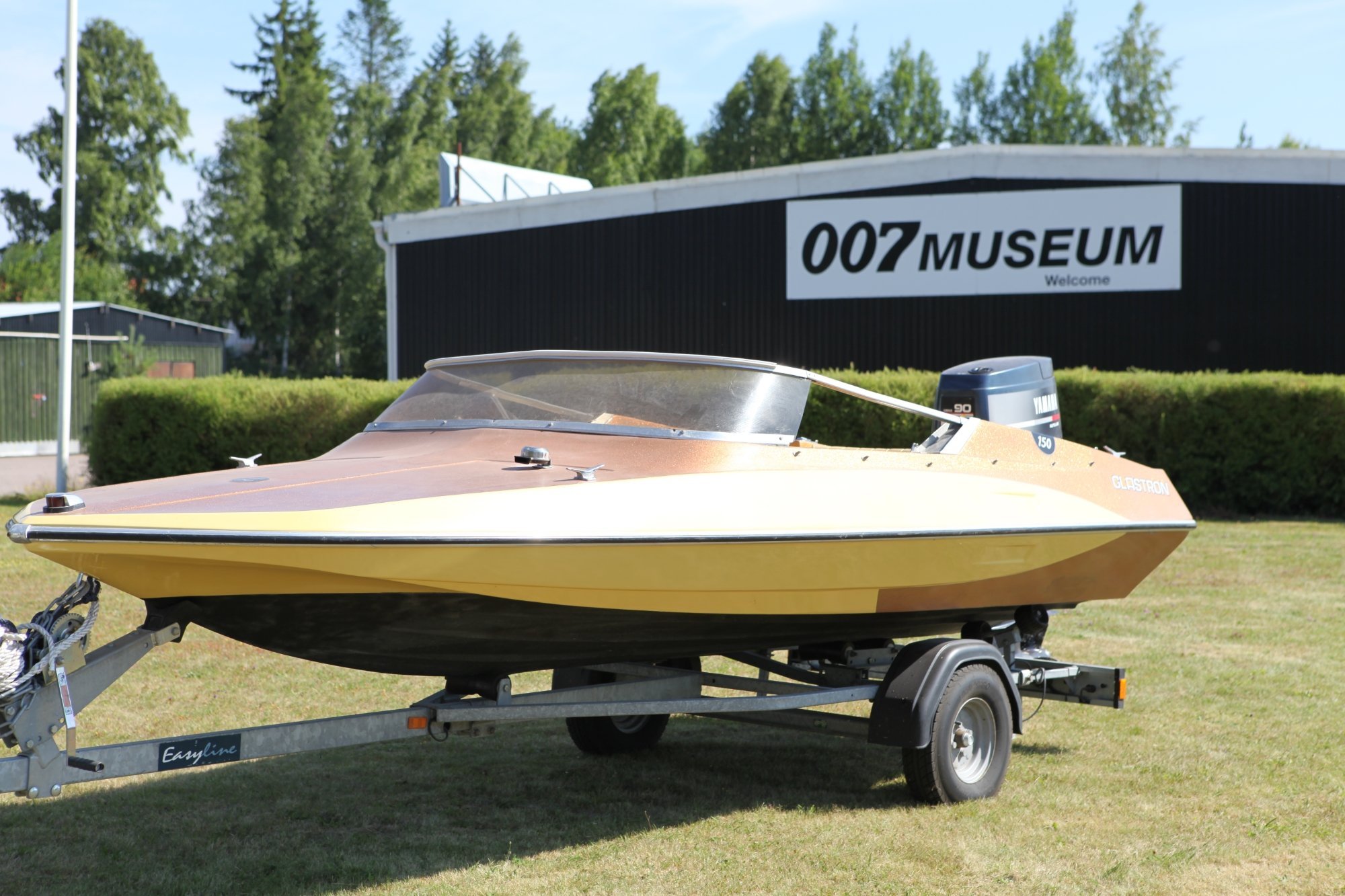 james-bond-007-museum.jpg?w=2000&h=-1&s=1