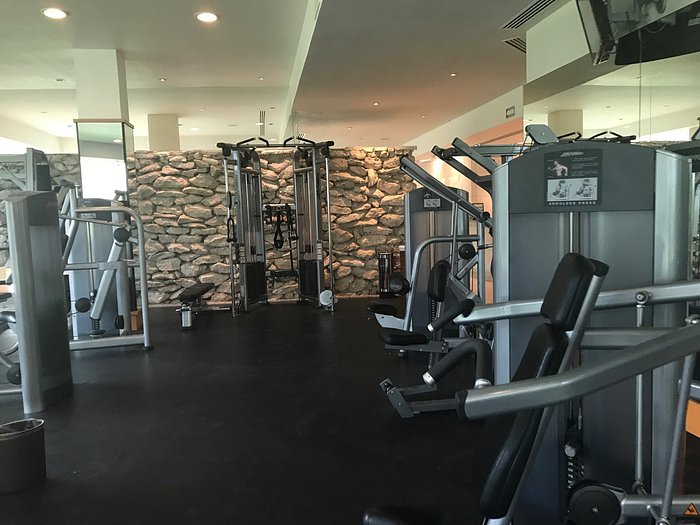 grand park royal cancun gym