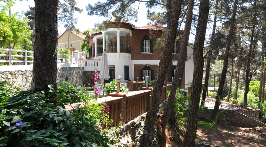 Traditional hotel 