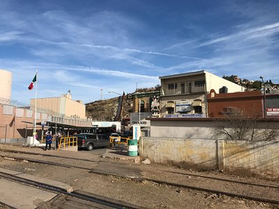 travel to nogales mexico
