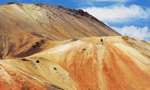 Tacna cuenta con paisajes espectaculares,en su zona alto andina.como las montañas de colores 