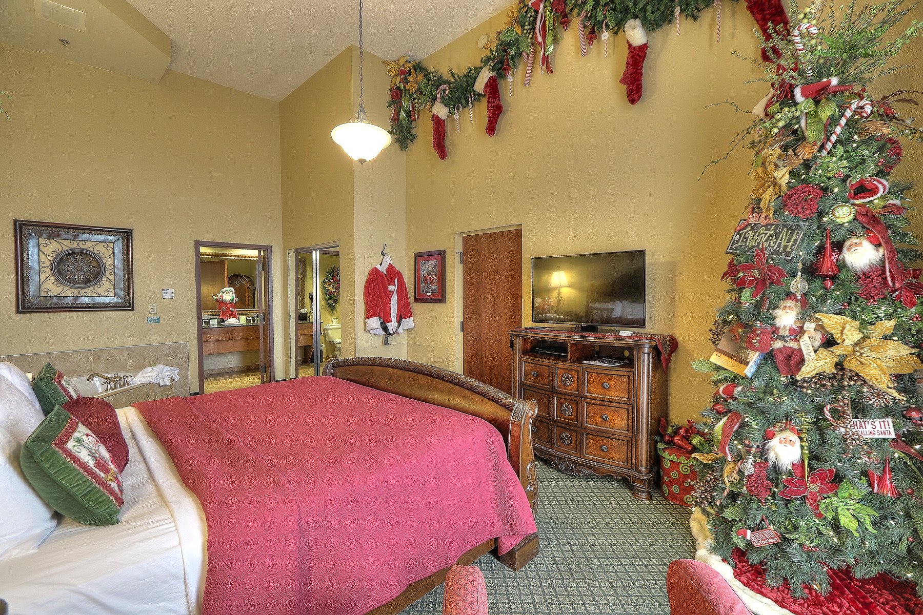 Hotel photo 39 of The Inn at Christmas Place.