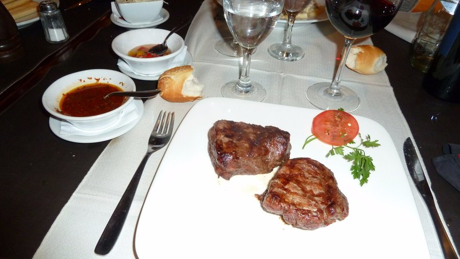Filetto di manzo con salse