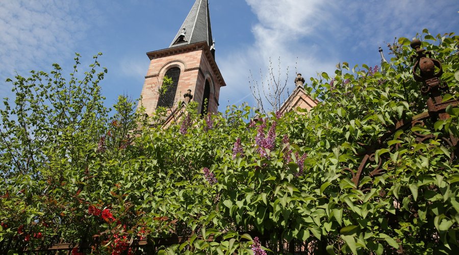 IMGL0498. Bexbach (DE). Katholische Kirche in unmittelbarer Nähe von Hotel Haus Krone. (Eglise)