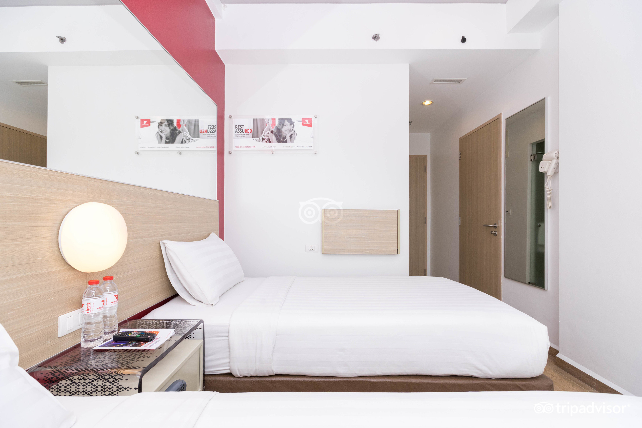 Monoloog Hotel Jakarta Pasar Baru Rooms: Pictures & Reviews - Tripadvisor