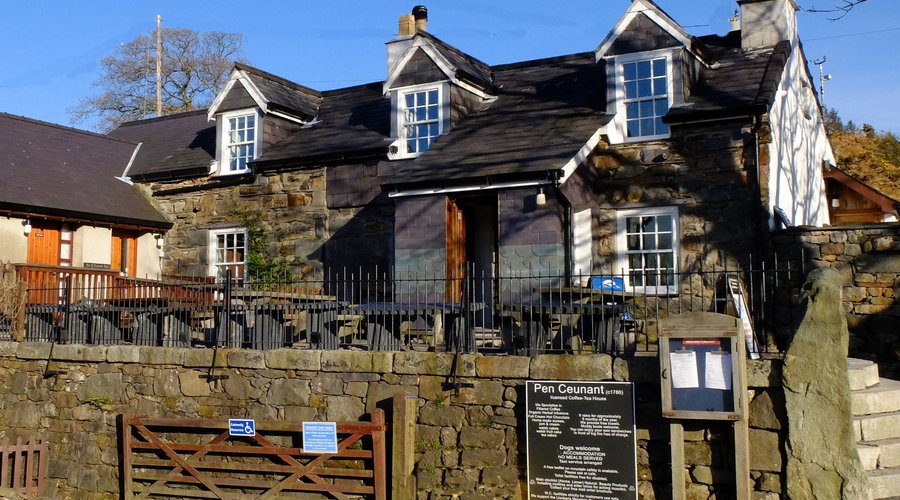 Penceaunant Isaf tea rooms