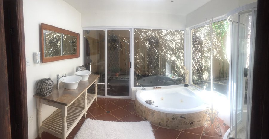 Honeymoon suite