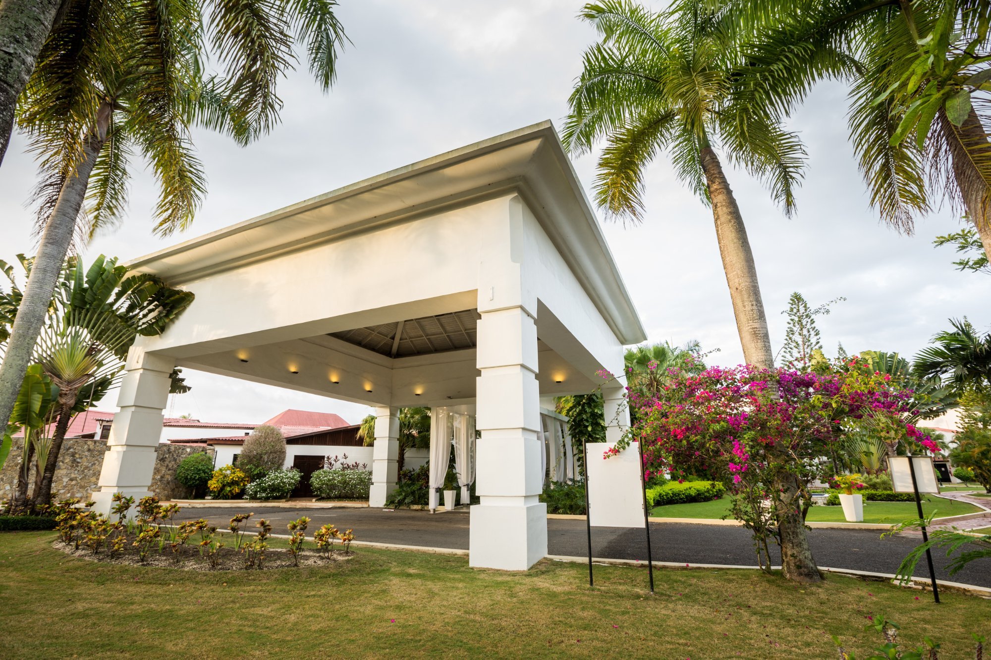 BlueBay Villas Doradas by null