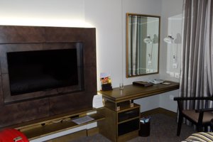 Room & Suite