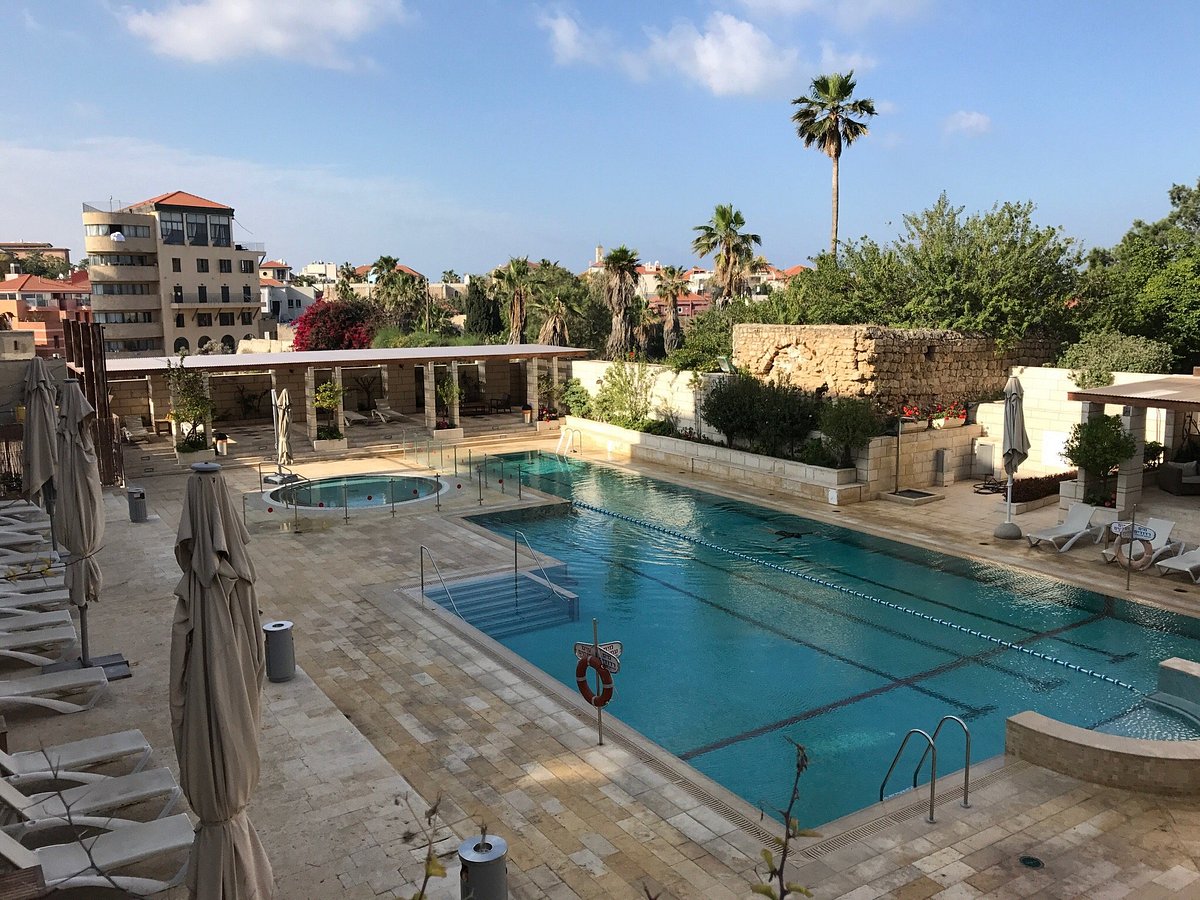 Andromeda Hill Holiday Suites, hotel in Tel Aviv