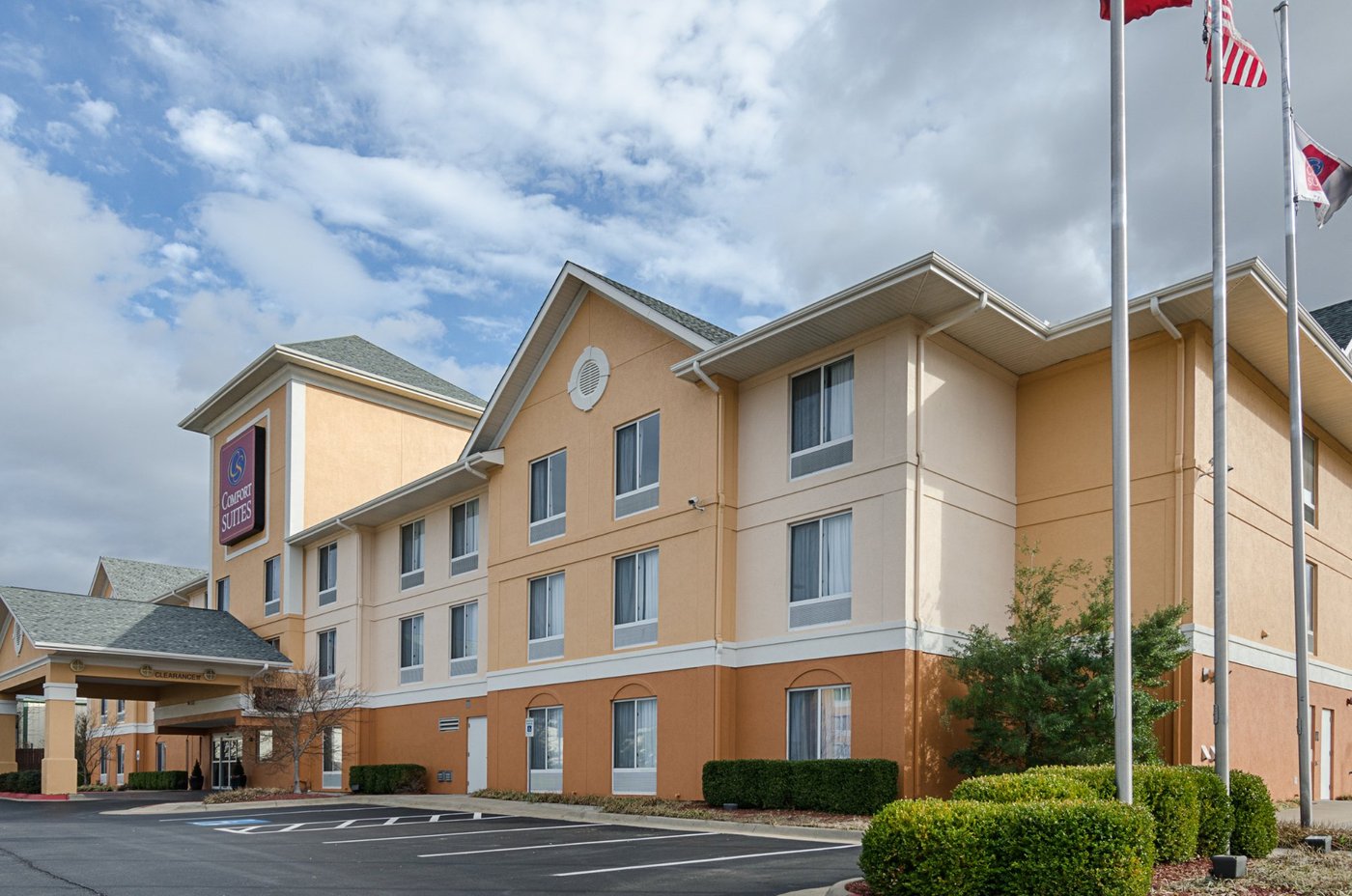 Quality Suites - Updated 2024 Prices & Hotel Reviews (springdale, Ar)