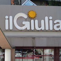 Ha diversi punti vendita eccellenti