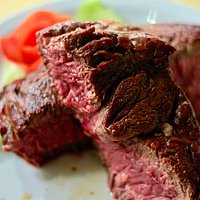 El gran bife de San Cayetano. imperdible.