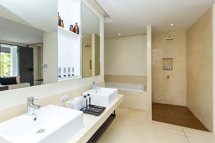 Ensemble salle de bain complète deux lavabos design - Caraibes - House and  Garden