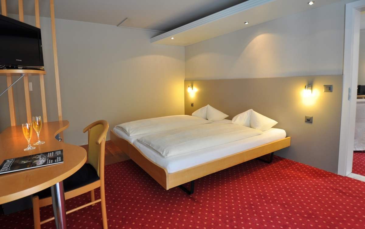 Aparthotel Goldey Rooms: Pictures & Reviews - Tripadvisor