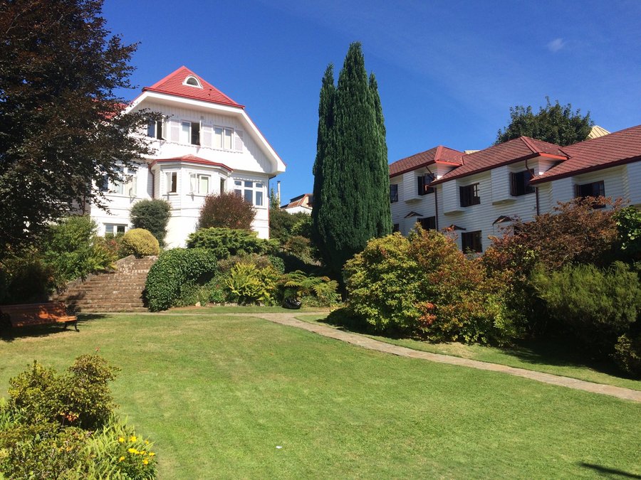 hotel montepiedra costanera valdivia