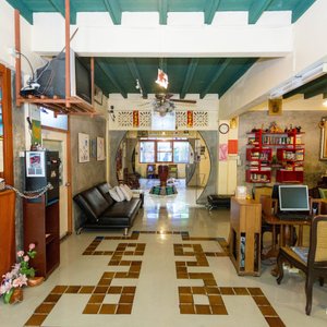 Lobby at the Cozy Bangkok Place Hostel