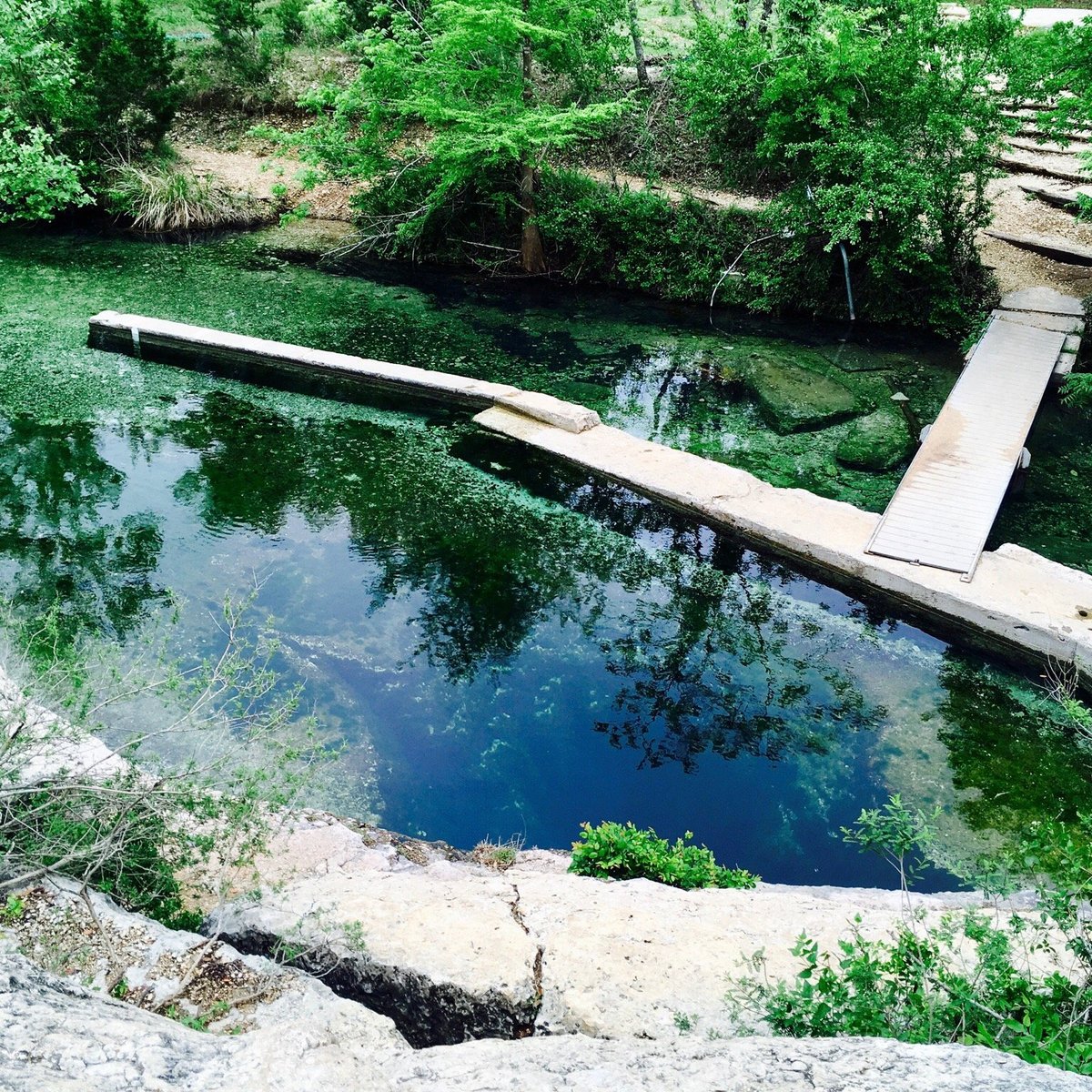 How To Visit Jacob's Well Natural Area in Wimberley, Texas - readysetjetset