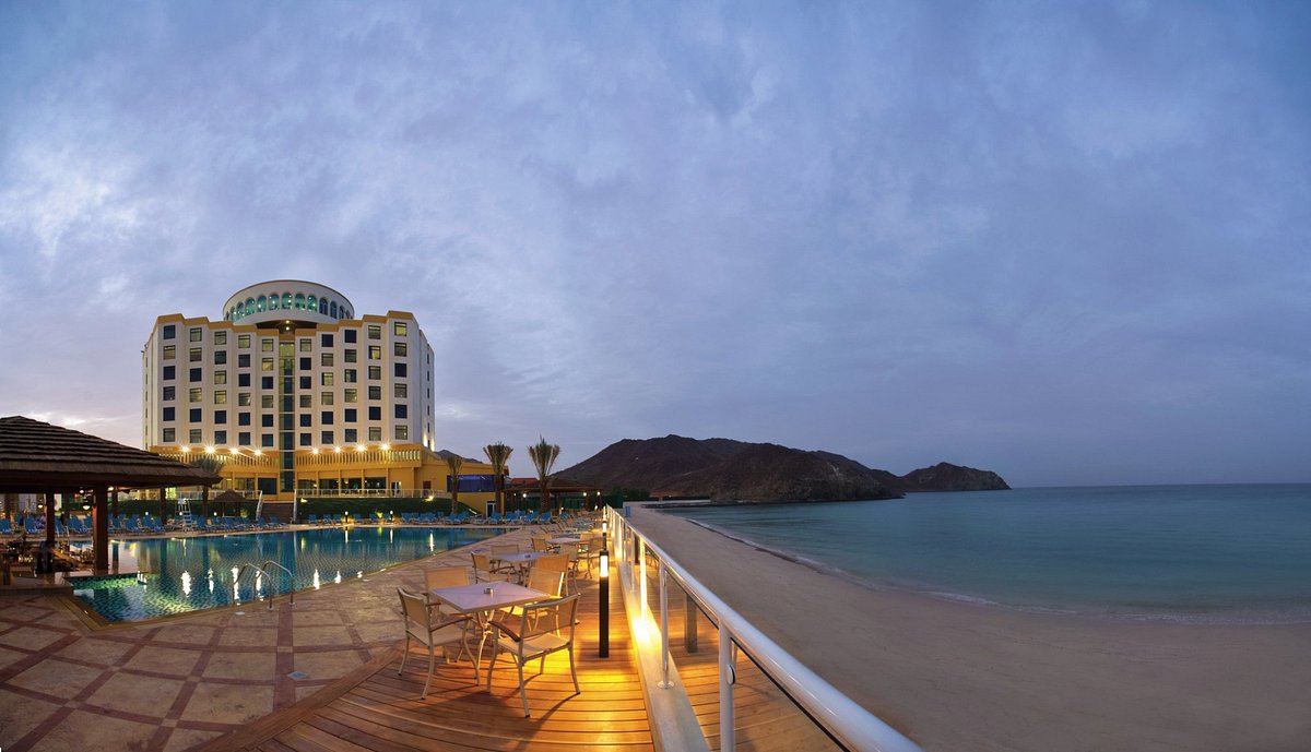 Новый год в ОАЭ - отзыв о Oceanic Khorfakkan Resort & Spa, Хор-Факкан, ОАЭ  - Tripadvisor