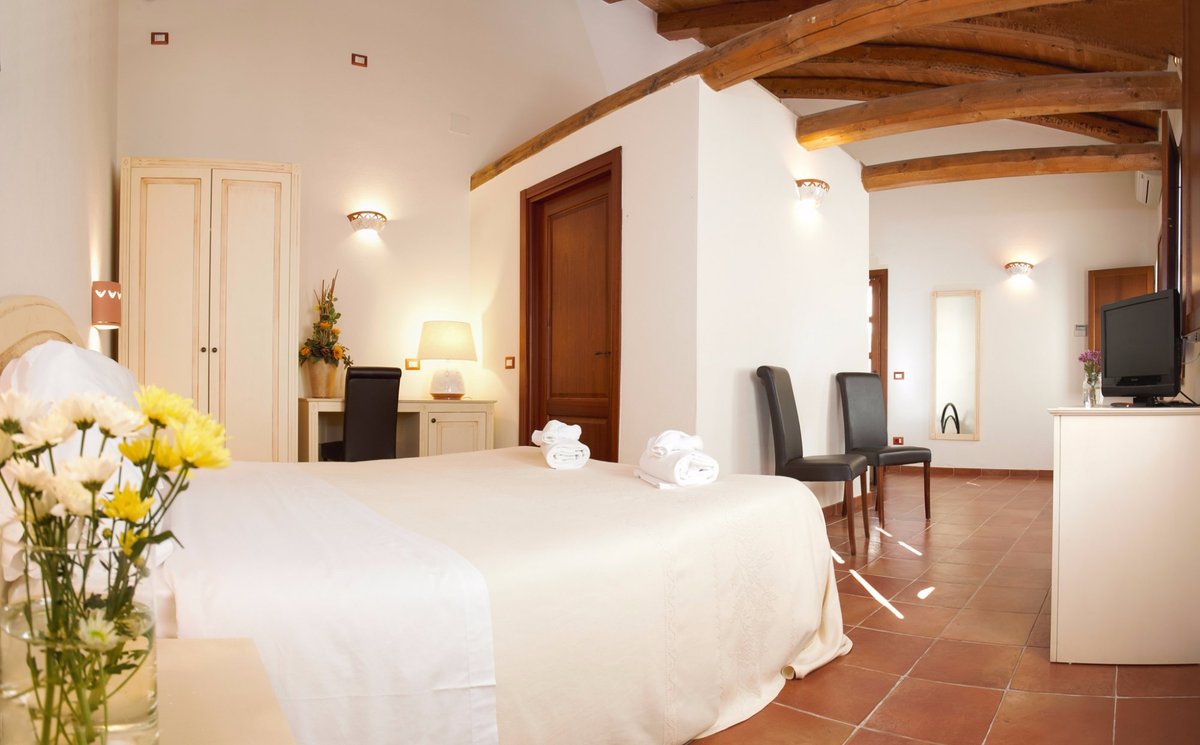 Alghero Resort Country Hotel Rooms: Pictures & Reviews - Tripadvisor