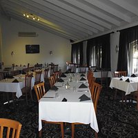 Explorers Restaurant at the Burke and Wills Motor Inn, Kingaroy.