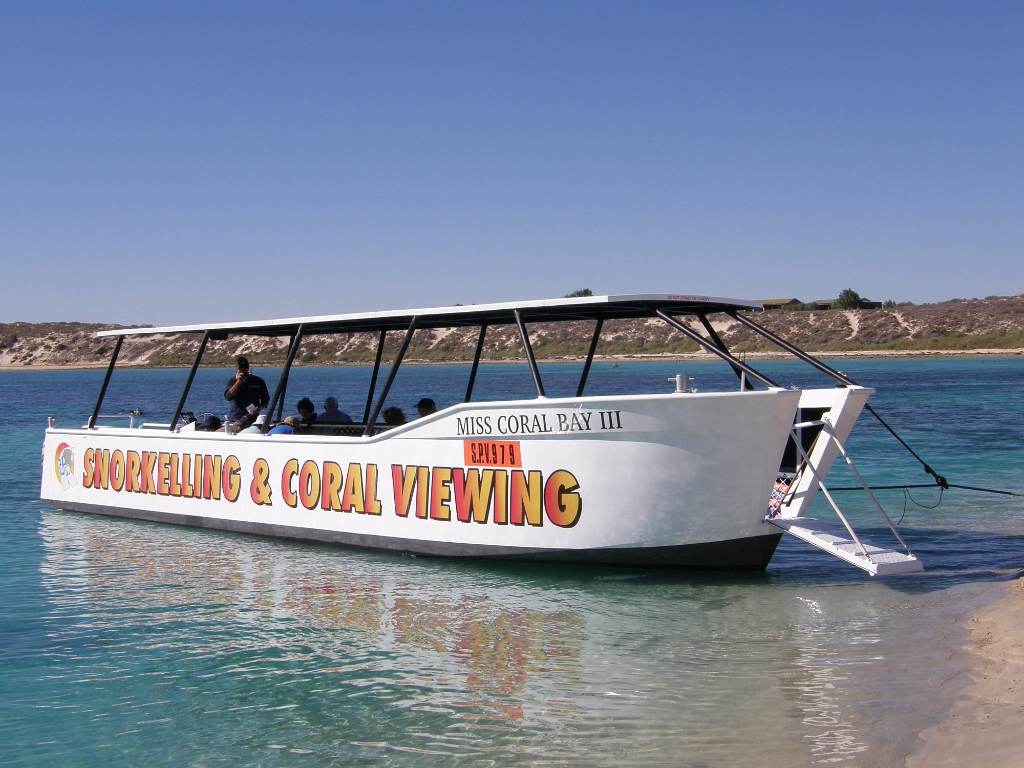 coral bay boat tours