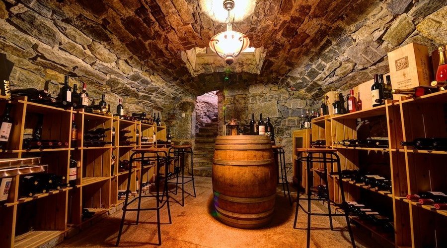 la cantina dove si può gustare un buon aperitivo prima di cena! (fino a 10 persone)