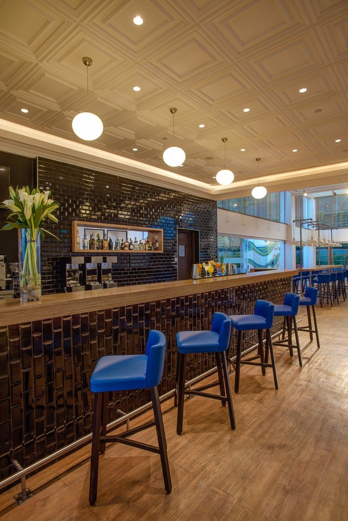 Park Inn By Radisson Nairobi Westlands Bar or Lounge: Pictures ...