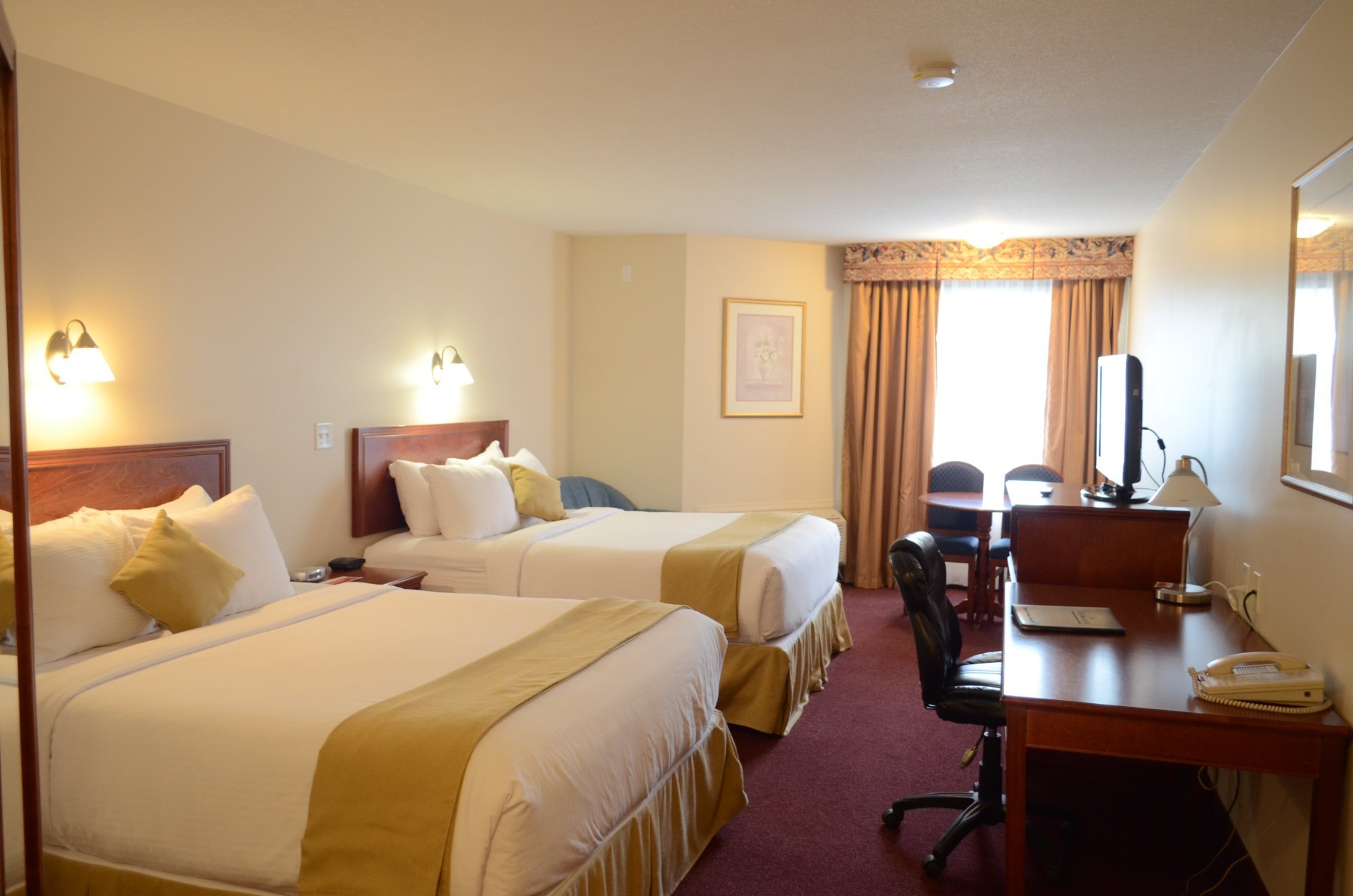 QUALITY INN SUITES EDMONTON INTERNATIONAL AIRPORT Updated 2024   Standard 2 Queen Beds 