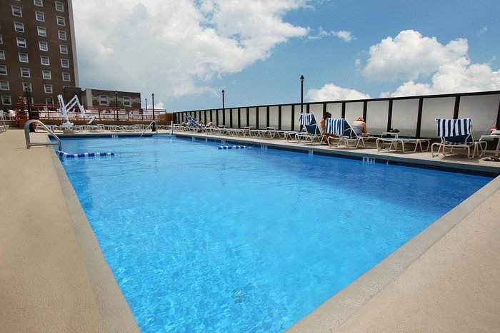 Tropicana Atlantic City Pool Pictures And Reviews Tripadvisor