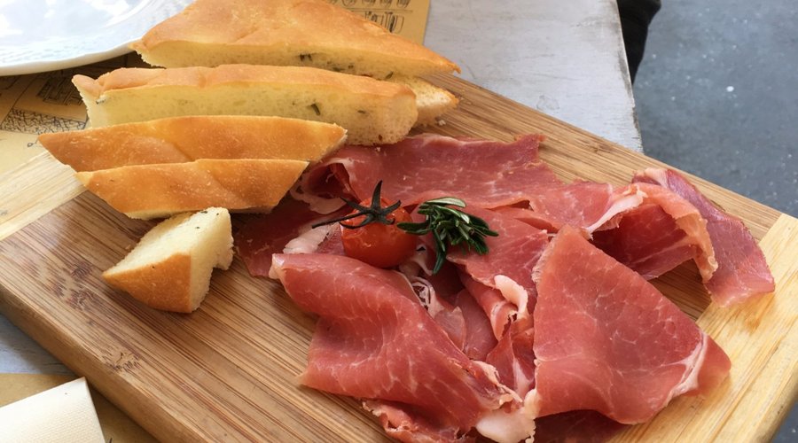 Rosemary focaccia/prosciutto appetizer.