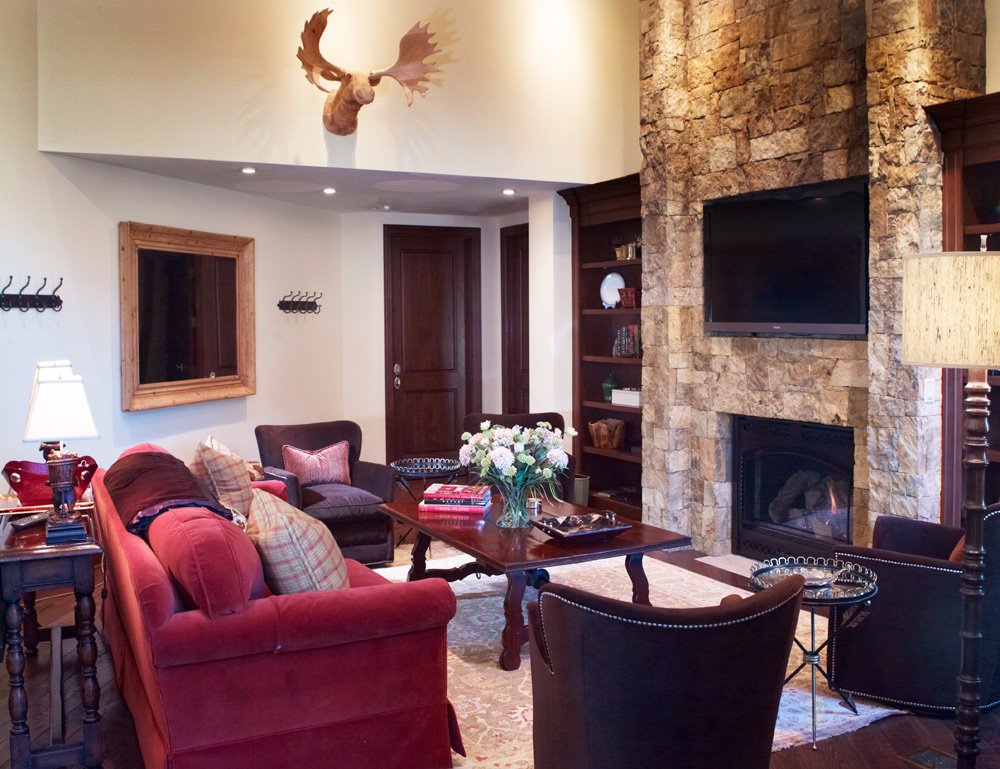 RAMS HORN LODGE Condominium Reviews Vail CO   Suite 15a Living Room 