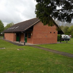 Blackmore Camping And Caravanning Club Site