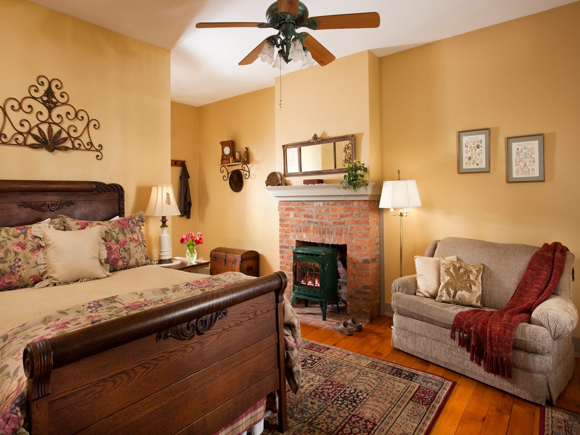 Brickhouse Inn Bed & Breakfast Rooms: Pictures & Reviews - Tripadvisor