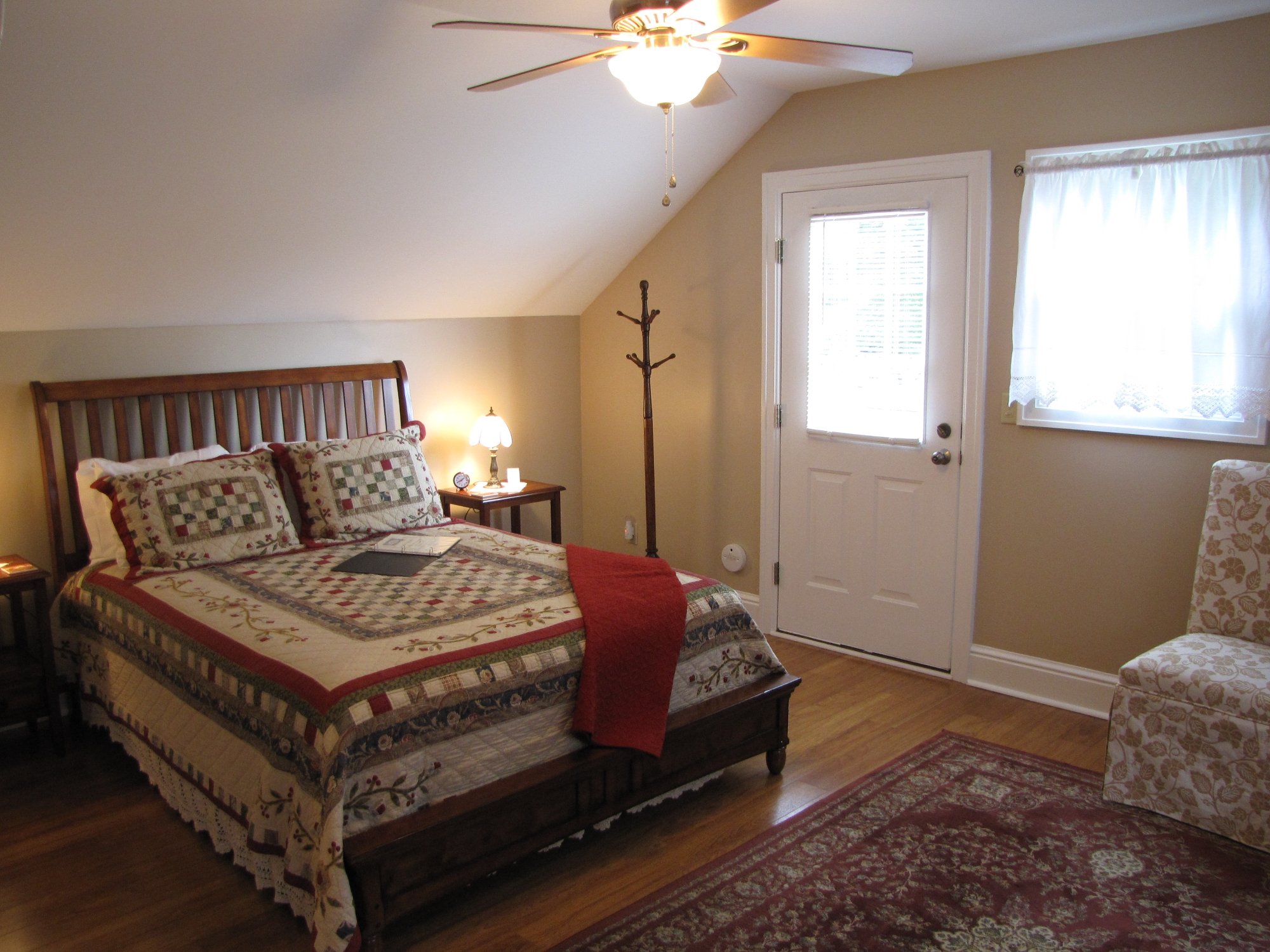 Brickhouse Inn Bed & Breakfast Rooms: Pictures & Reviews - Tripadvisor