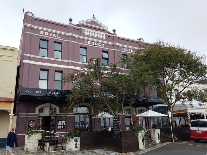Six Degrees Albany CBD Boutique Hotel