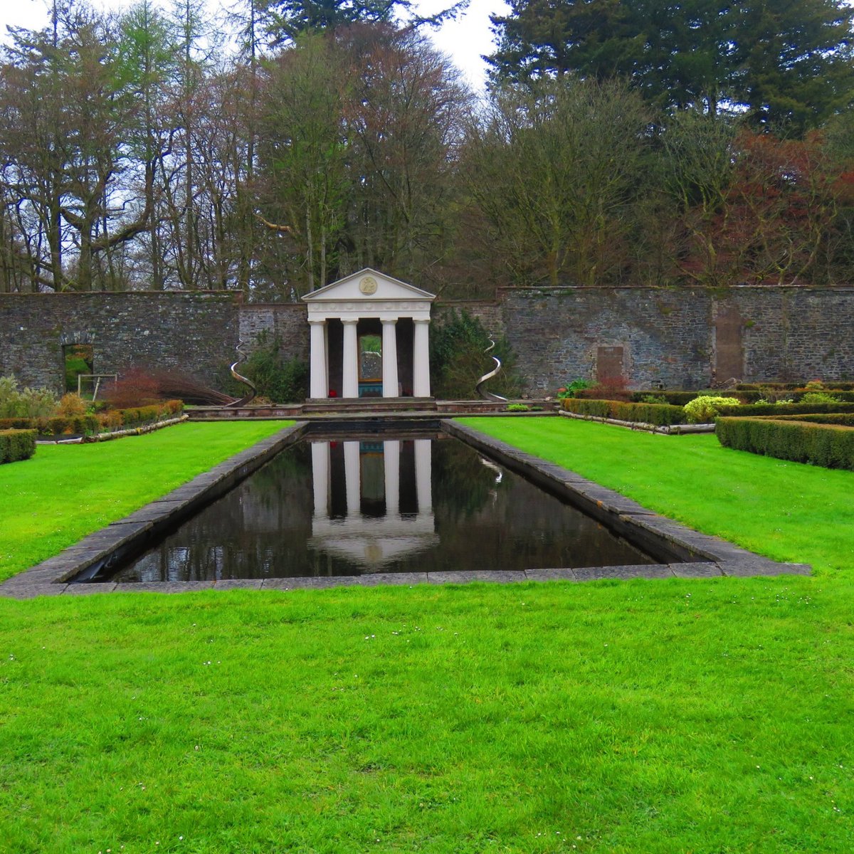 Open gardens